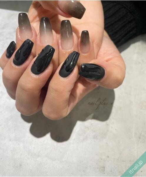 nail PLUS+が投稿したネイルデザイン [photoid:I0121880] via Itnail Design (746421)