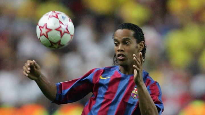 サッカーの歴史上「最高のファーストタッチ」を持っていた天才選手TOP10