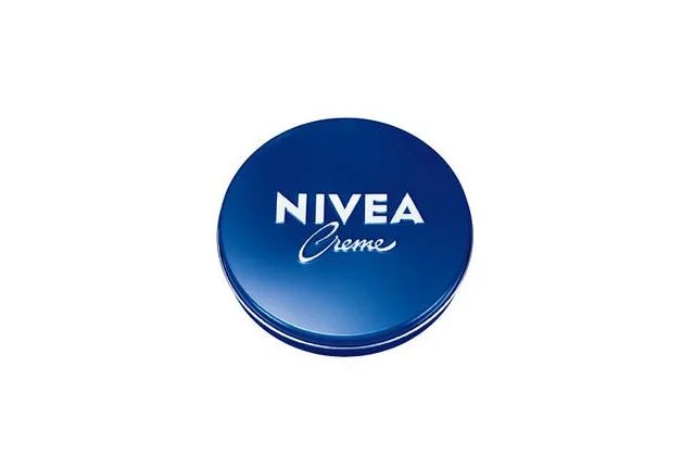 【亀梨和也さん愛用スキンケア】ニベアクリーム 中缶 56g ￥287（編集部調べ）／ニベア花王 