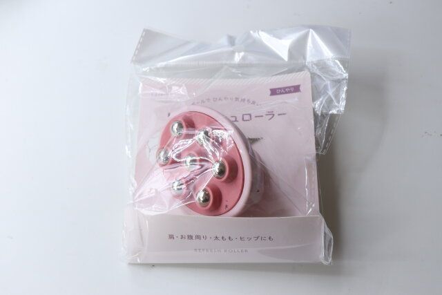 セリアのひんやりリフレッシュローラー 肩腰用のパッケージ