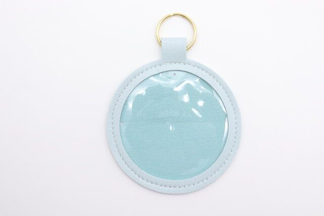 ダイソー 合皮キーホルダー（丸、ブルー、イエロー、グリーン）
