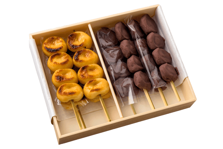 〈羽二重団子〉の焼きだんご、餡だんご