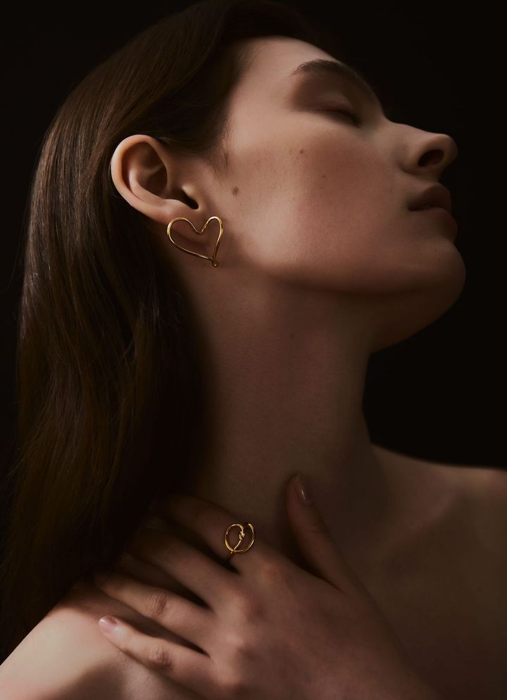 ピアス￥49,500 リング￥35,200