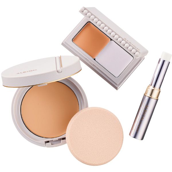 【左】アルビオン スタジオ タフウェア ソリッド 【中】アルビオン レイヤードトリック コンシーラー 【右】アルビオン ポアカバー パウダースティック