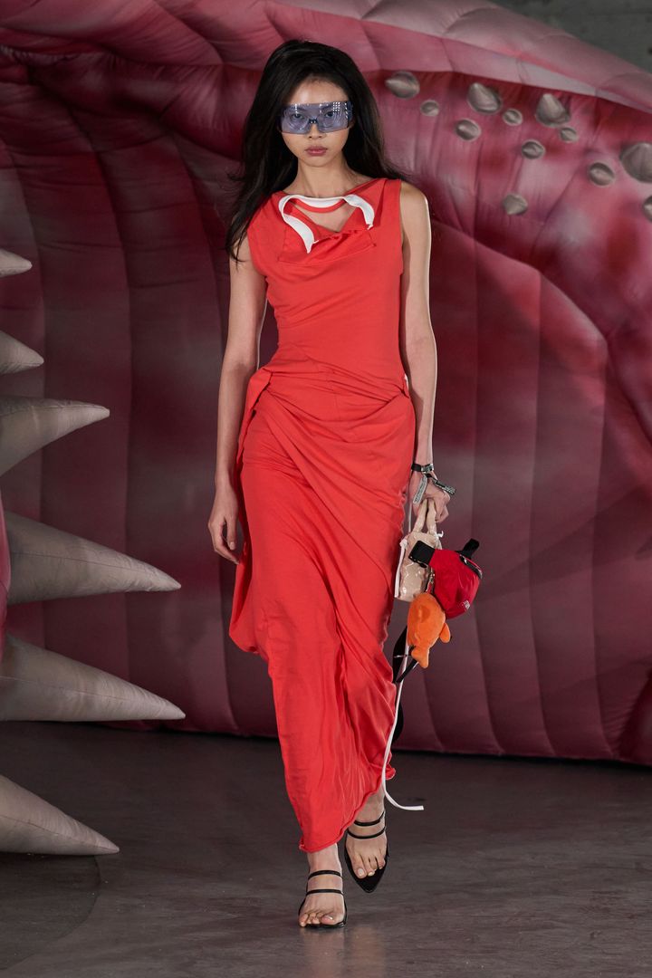 オットリンガー、2025年春夏コレクション