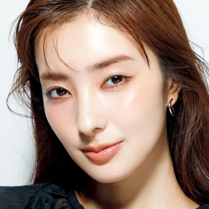 長井かおり 誰もが視線を奪われるドラマティックなツヤ肌