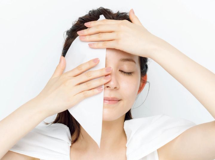 長井かおり スキンケア ティッシュが貼りつかない