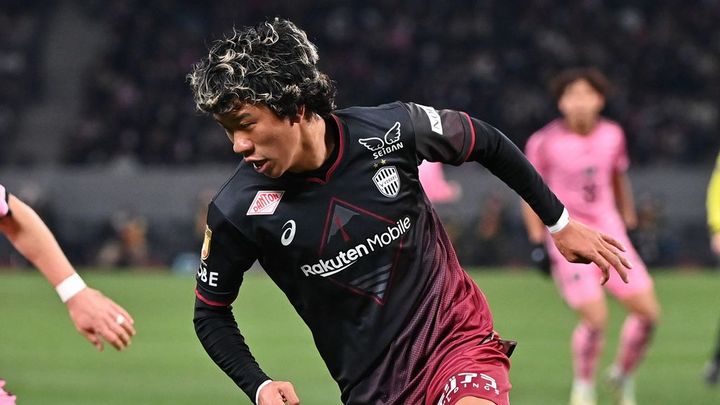 神戸退団の27歳DF、イングランド移籍が決定！「彼のクロスはとても危険だ」