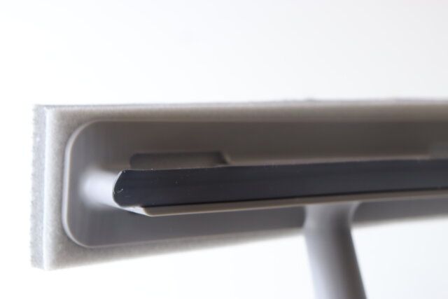 ダイソー 窓・網戸クリーナー（落ち落ちV） 水切りワイパー