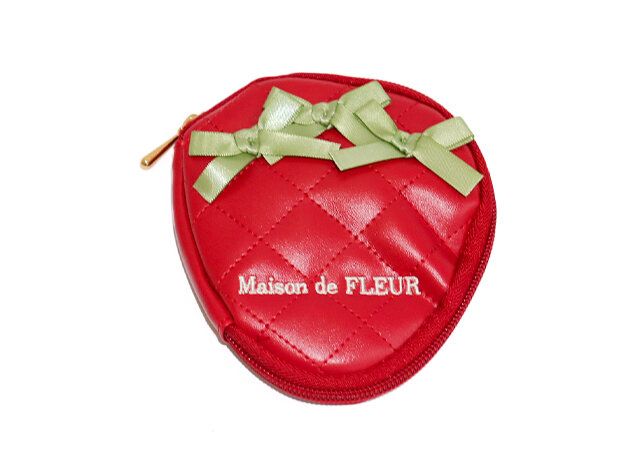 宝島社ムック付録のメゾン ド フルールのいちごアクセサリーケース2