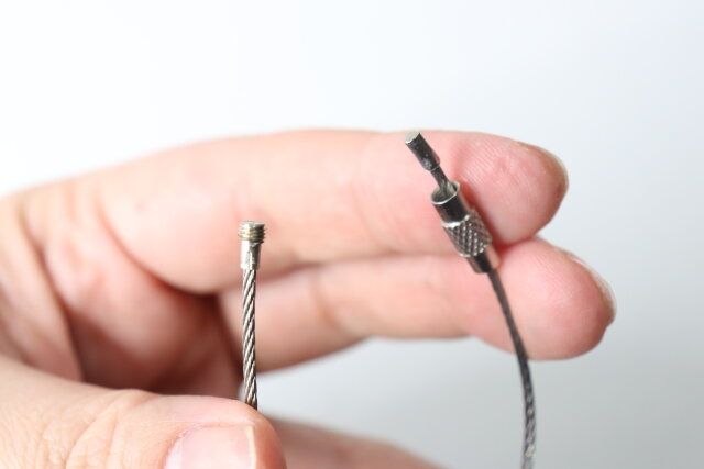 ダイソー ネジ式キーリング 仕組み