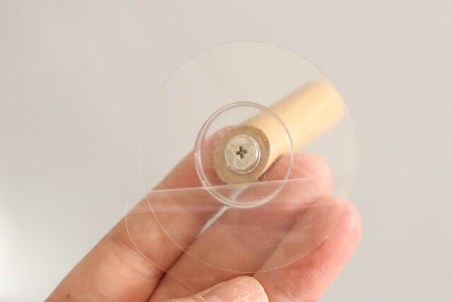 ダイソー 粘着シートフック（ウッド、6cm、2個） 粘着シートタイプ