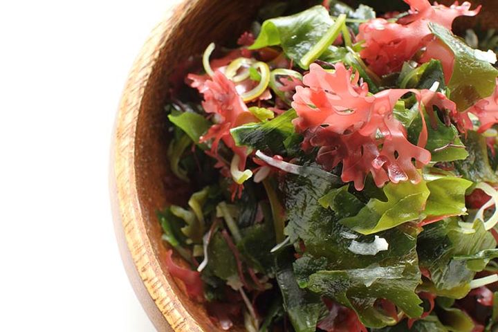 海藻やわかめのサラダ