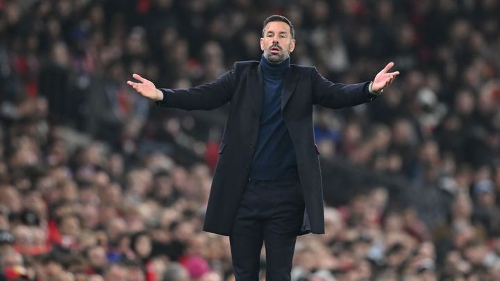 「本当にプライドが高い」、今季苦戦の指揮官がレジェンドを追い出した理由を説明