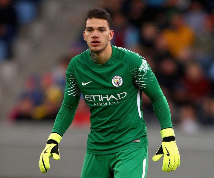 鈴木彩艶が移籍したらどうなる？「世界で最も高額だったゴールキーパー」TOP10