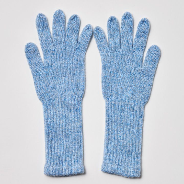 モコモコかわいいオシャレに挑戦！冬のコーデにプラスしたい小物たち