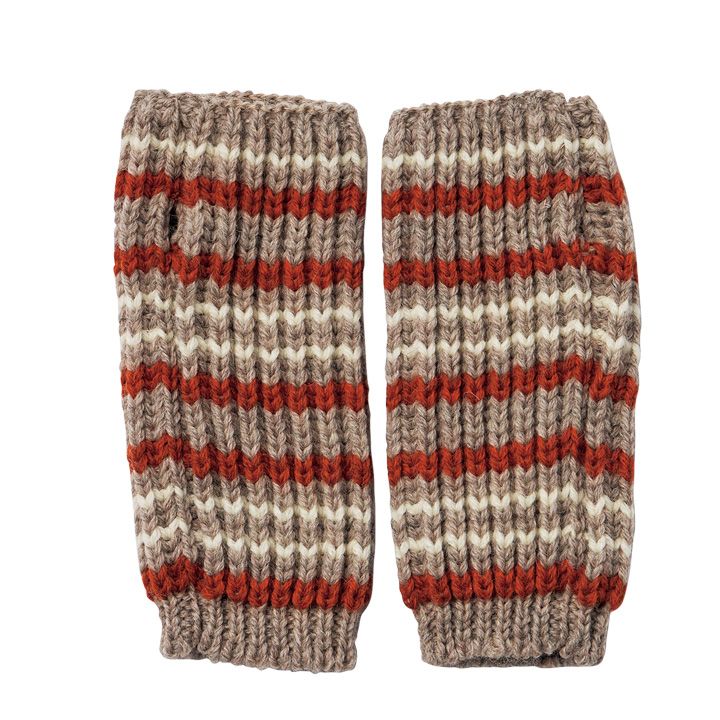 モコモコかわいいオシャレに挑戦！冬のコーデにプラスしたい小物たち