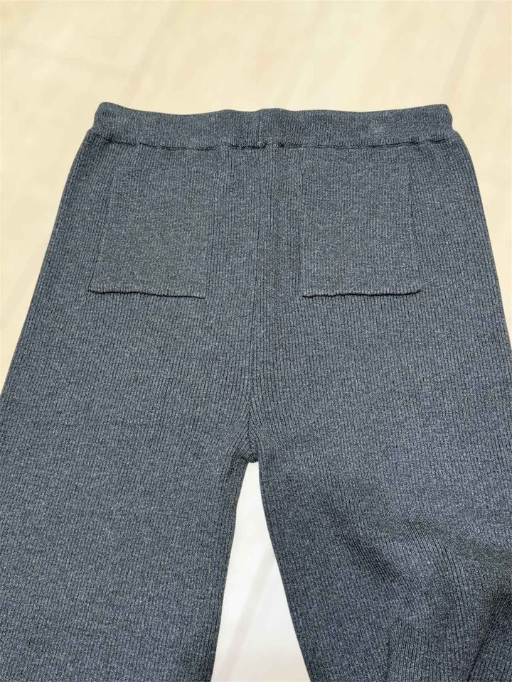 画像: ポケットもニットのつくり