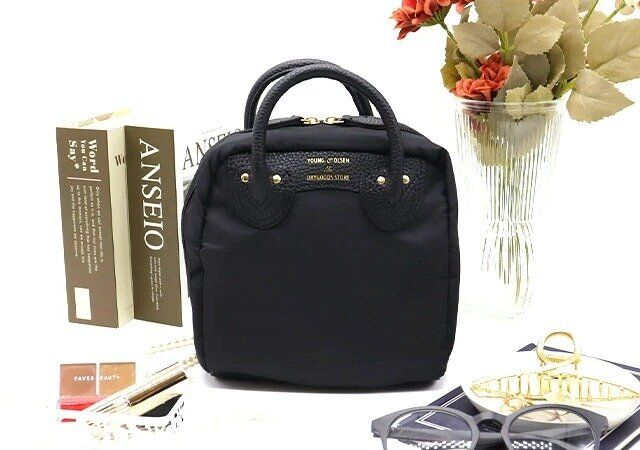 YOUNG & OLSEN The DRYGOODS STORE POUCH BOOK