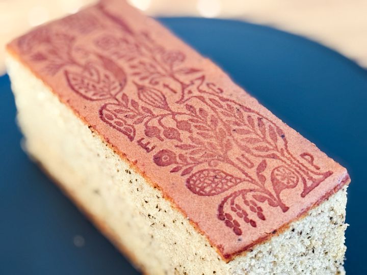 「スパイスカステラ」の焼印