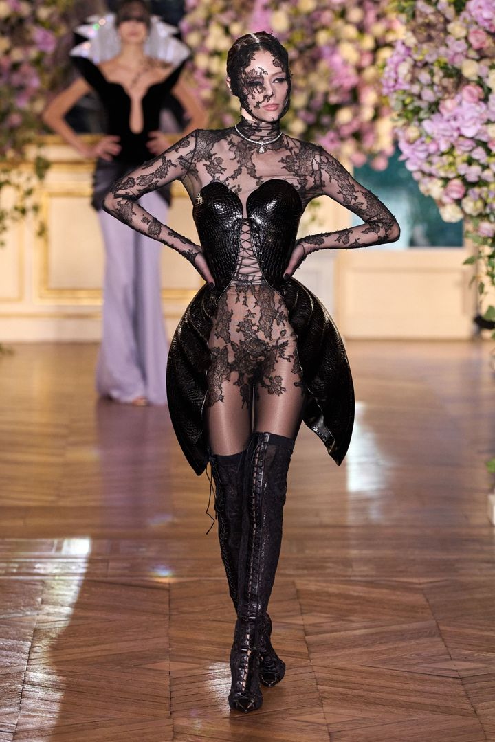 ミス・ソヒ 2025年春夏オートクチュールコレクションより。