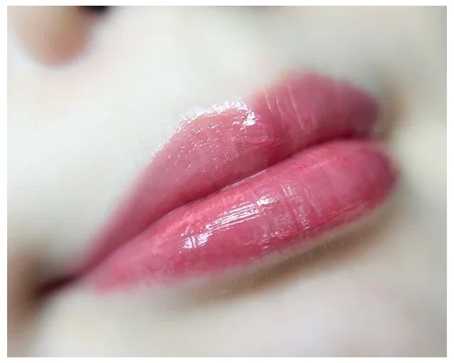 ミルクタッチ リップ イエベ 02 ピーチオントップ