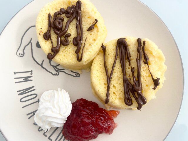 パンケーキ トッピング 生クリーム ジャム 完成