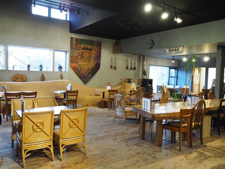 もちっとした玄米ごはんが絶品。野菜たっぷりの「ヴィーガン・プレート」が味わえる国分寺のオーガニックカフェ「カフェスロー」