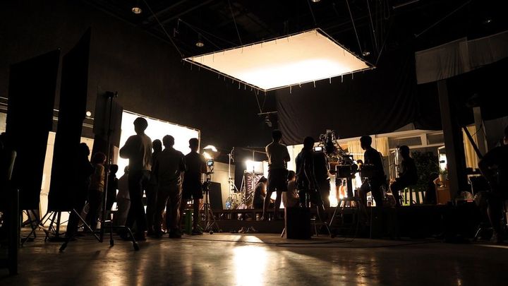 映像制作チームの舞台裏