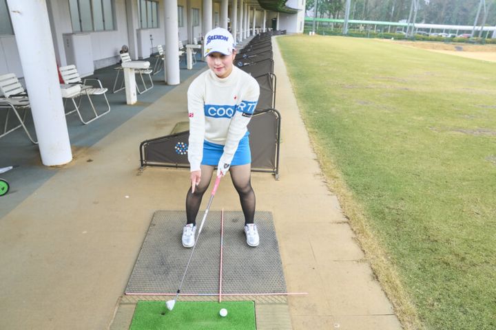 アイアンの精度を高める練習法！「スイングは始動がとても重要」と女子プロ