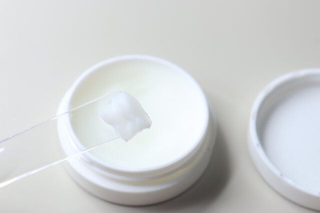 ダイソー コスメスパチュラ（3本） クリーム 使用例