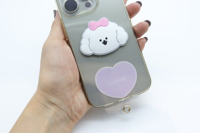 スマホ貼り付けパーツ（ワンちゃん、2P） 使用例