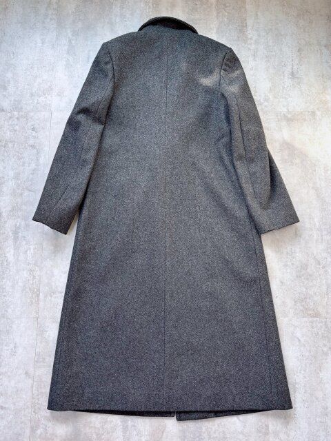 GU コージーメルトンテーラードコート DARK GRAY 後ろ側