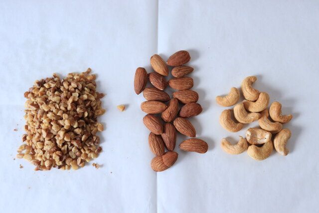 クルミダイス アーモンドボール カシューナッツ