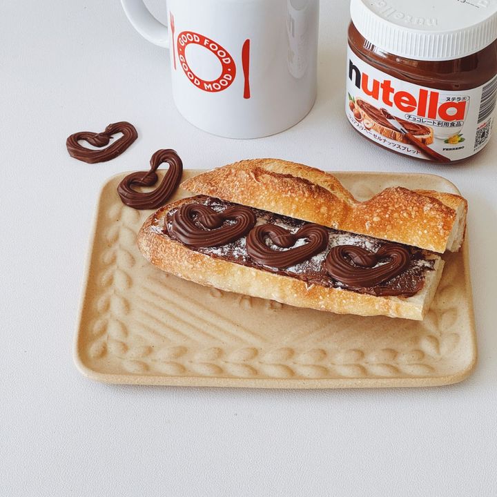 バレンタインに作りたい！食感が楽しいチョコバゲットサンド【パン好きなsumire.のバゲットサンドのレシピ vol.35 〜レシピで旅するヨーロッパ〜】
