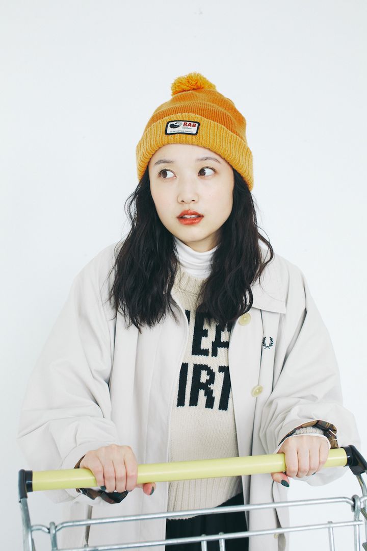 冬の重ね着に効く“ロゴアイテム”コーデ5選。カジュアルなアクセントに最適【FUDGE FRIEND おしゃれさんの毎日コーディネート】