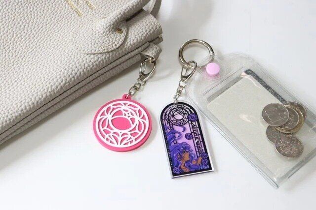 セリア アニメ ラバーキーホルダー