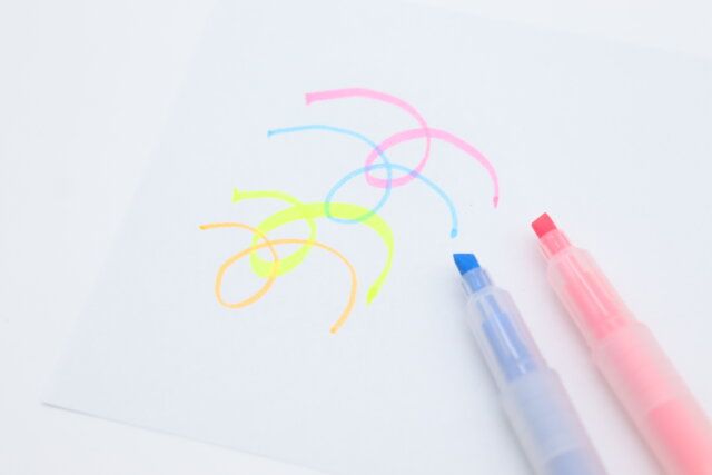 ツインカラー蛍光ペン 2本セット 書き心地
