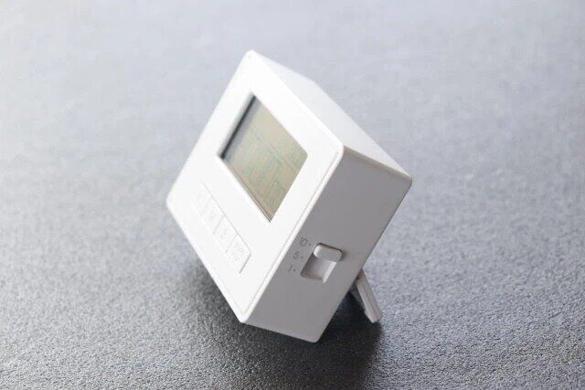 ダイソー スタンド 単位調節