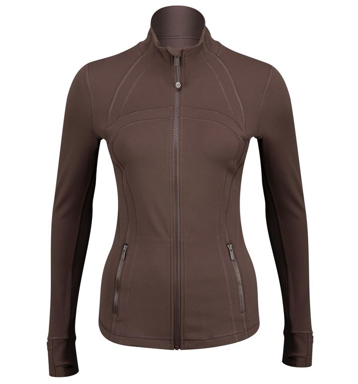 画像: DefineジャケットNulu ￥17,800 www.lululemon.co.jp