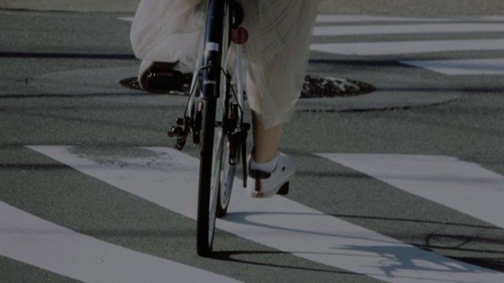 スカートで自転車に乗っていたら（画像はイメージ））