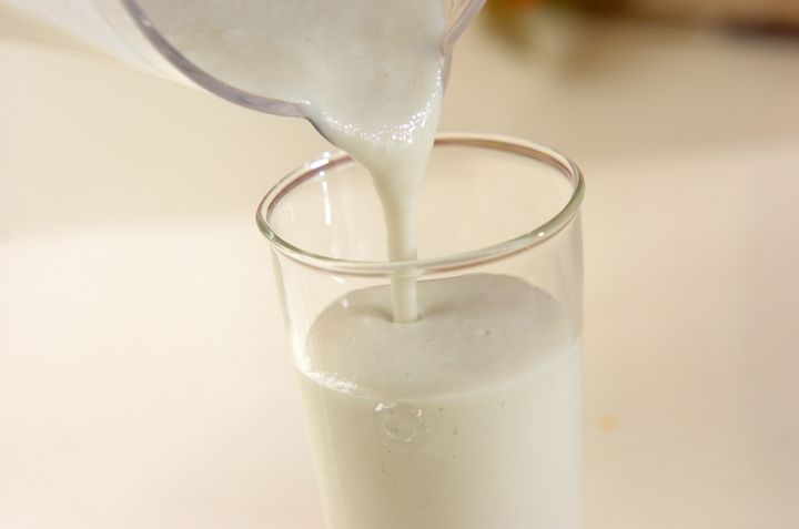 白桃ラッシーの作り方1