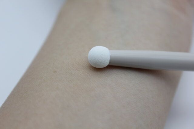 セリアのスティックパフ キノコ型 小 弾力