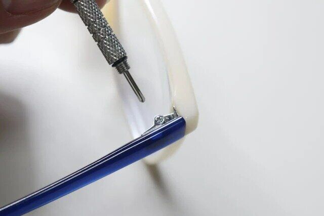ダイソー メガネ専用ドライバー 使用例
