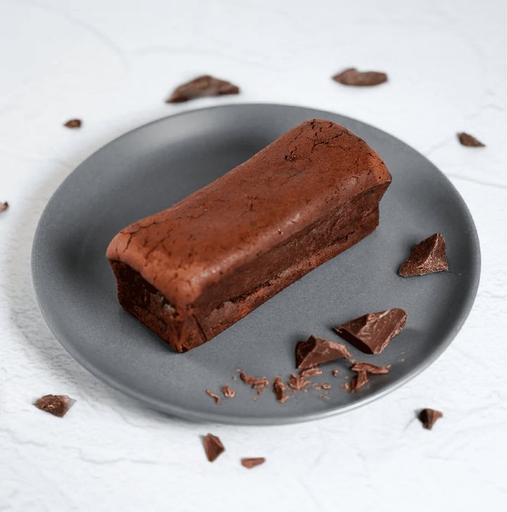 「moisto ブラウン」¥3,950 食べる分だけ切り分けていただくスタイル。ギフトに頂いた時、少しずつ楽しめるのはうれしいものです。