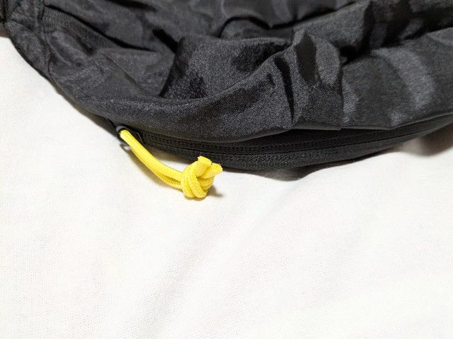 パラシュートウエストポーチ黄色のファスナー