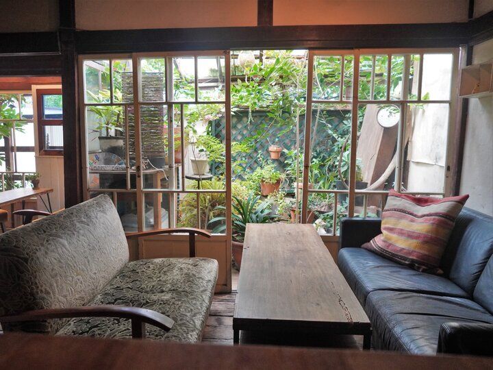 のどかな陽ざしがふりそそぐ早春の海辺の街さんぽ♪逗子葉山で古民家カフェをめぐり