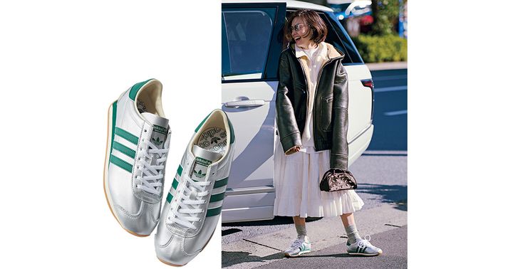 シルバー×グリーンのアディダスのスニーカーを使ったコーデ