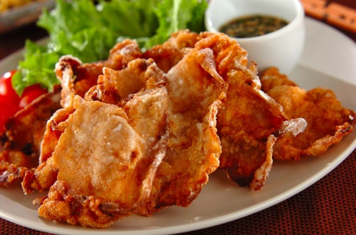 カリカリ豚の薬味ダレがけ