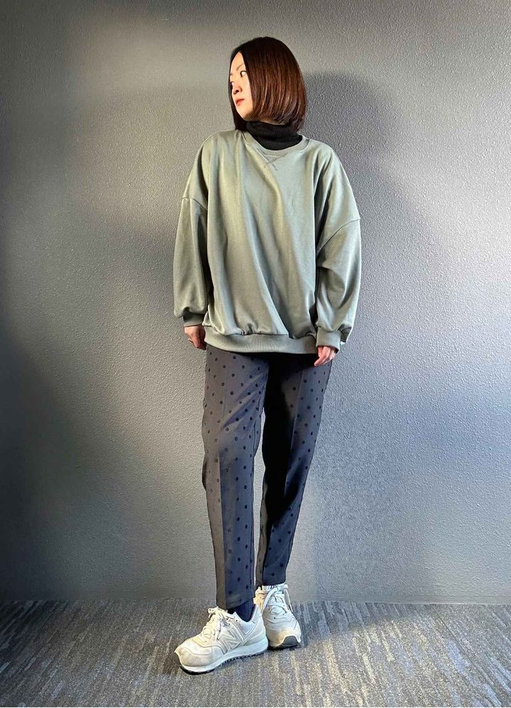 画像: ドット柄がかわいいアンクルパンツと